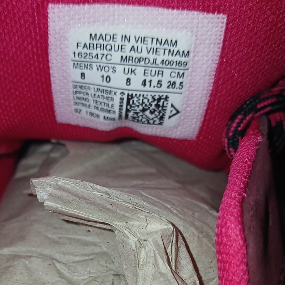 Sneakers - Picture 2 of 6